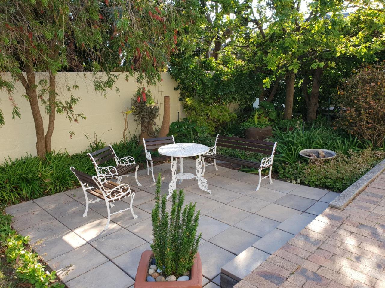 Smuts Ave. Guest Rooms Hermanus Luaran gambar